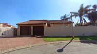 Front View of property in Weltevreden Park
