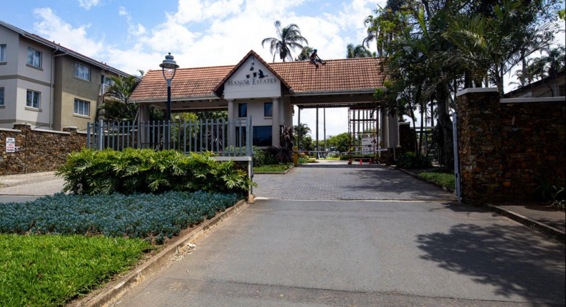 Front View of property in Ballitoville