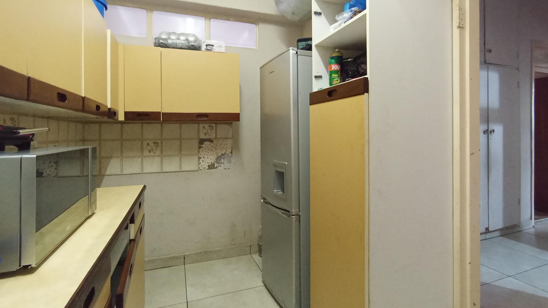 Kitchen - 9 square meters of property in Sunnyside
