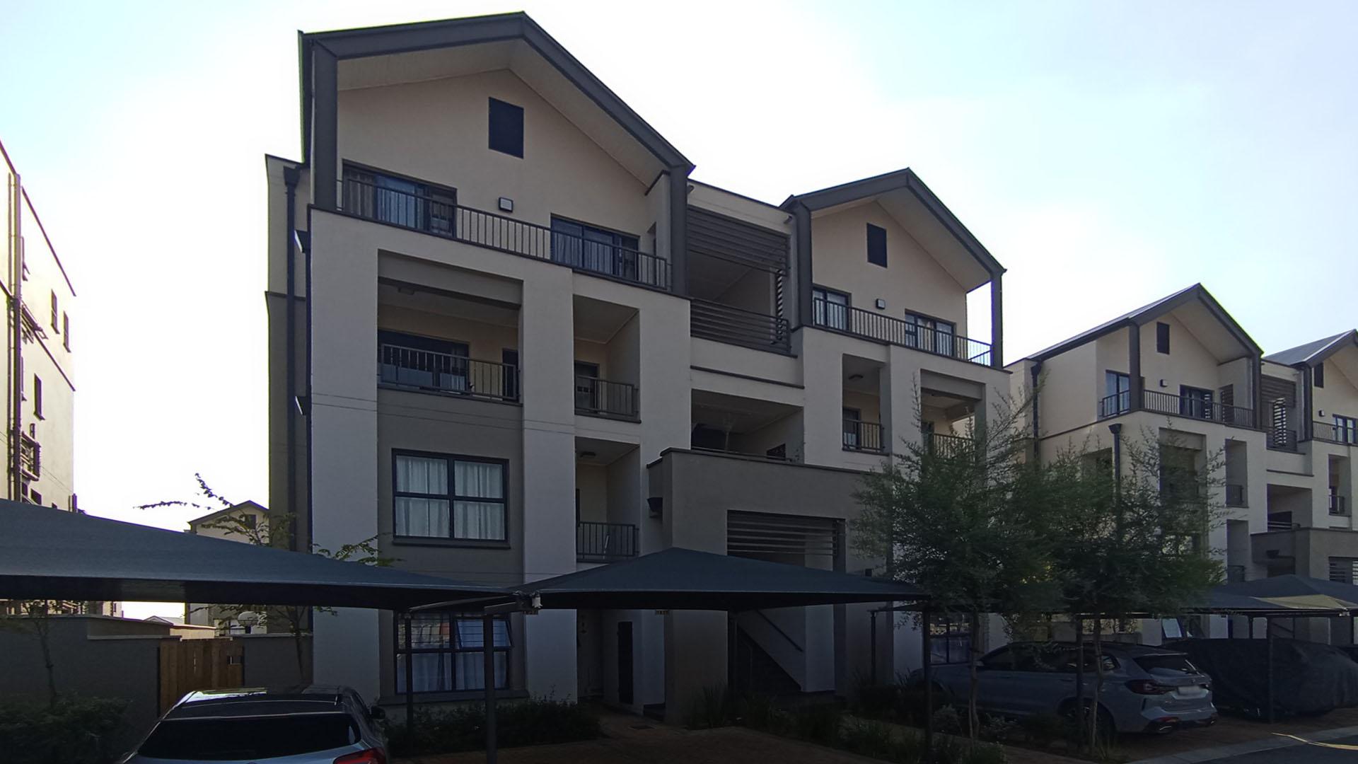Front View of property in Jukskei View