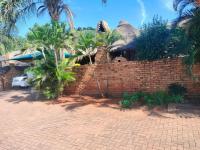 1 Bedroom 1 Bathroom Simplex to Rent for sale in Safarituine