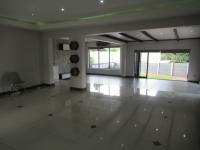  of property in Alan Manor