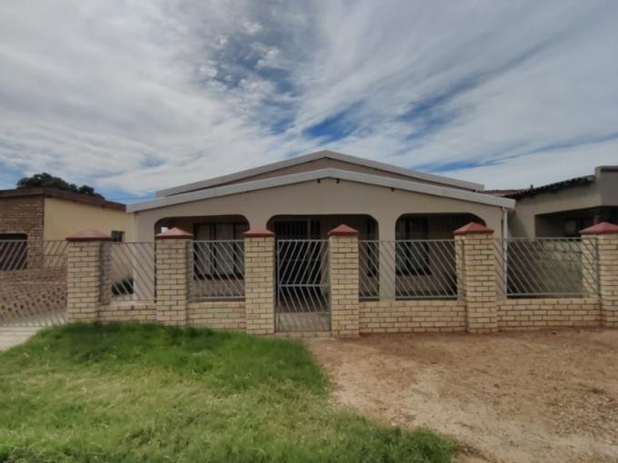 2 Bedroom House for Sale For Sale in Kwa Nobuhle  - MR670877