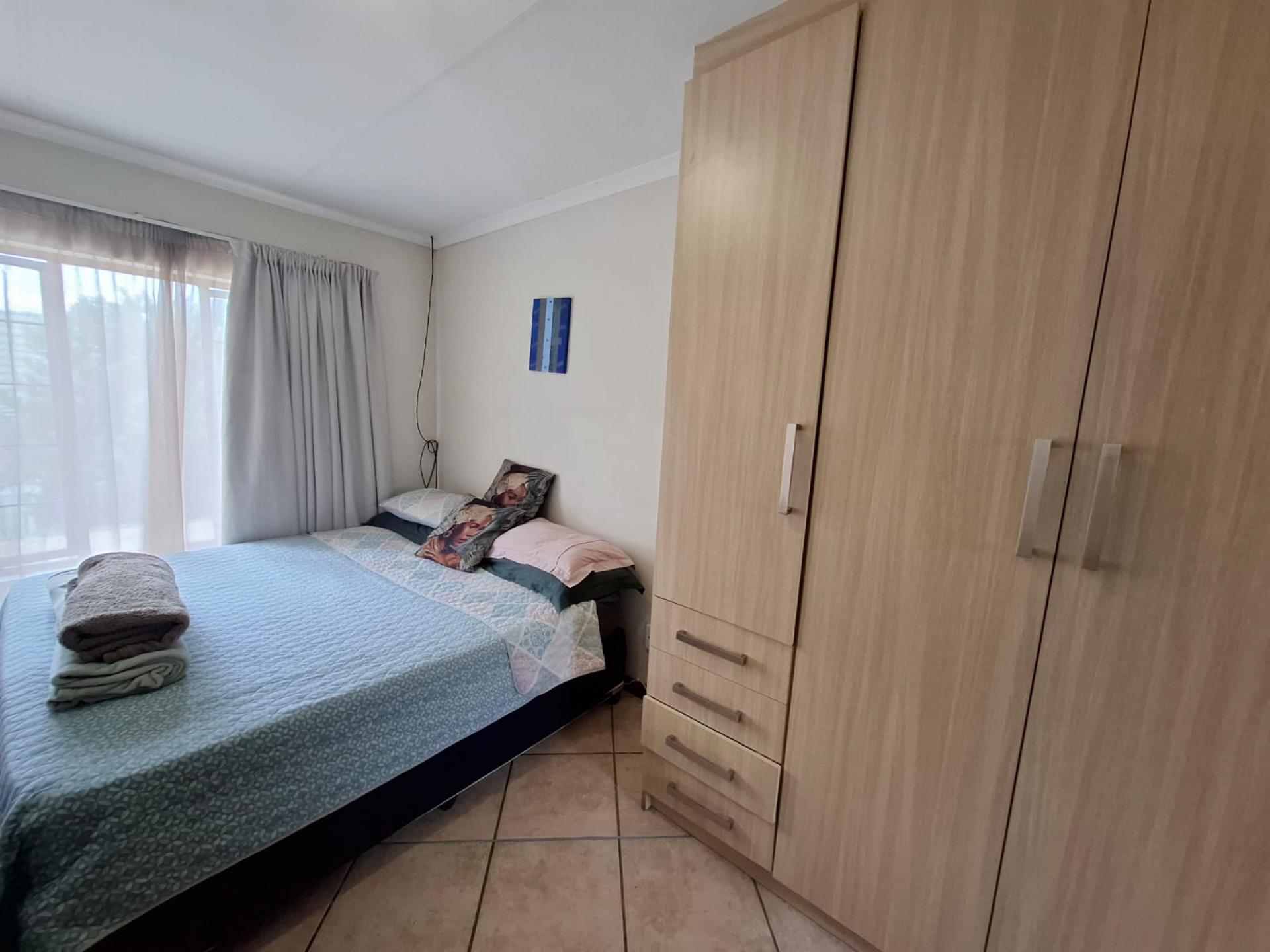 Main Bedroom of property in Bloemfontein