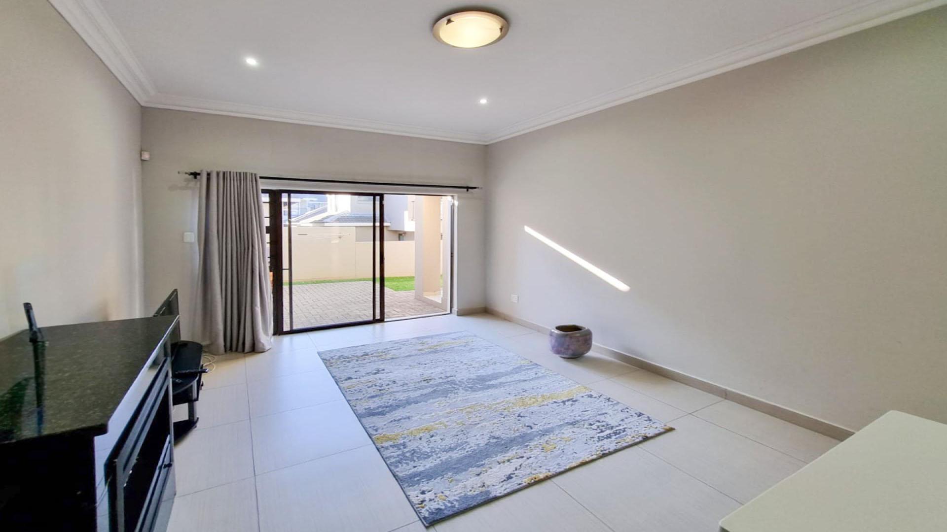 Lounges of property in Shellyvale