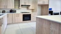 Kitchen of property in Shellyvale