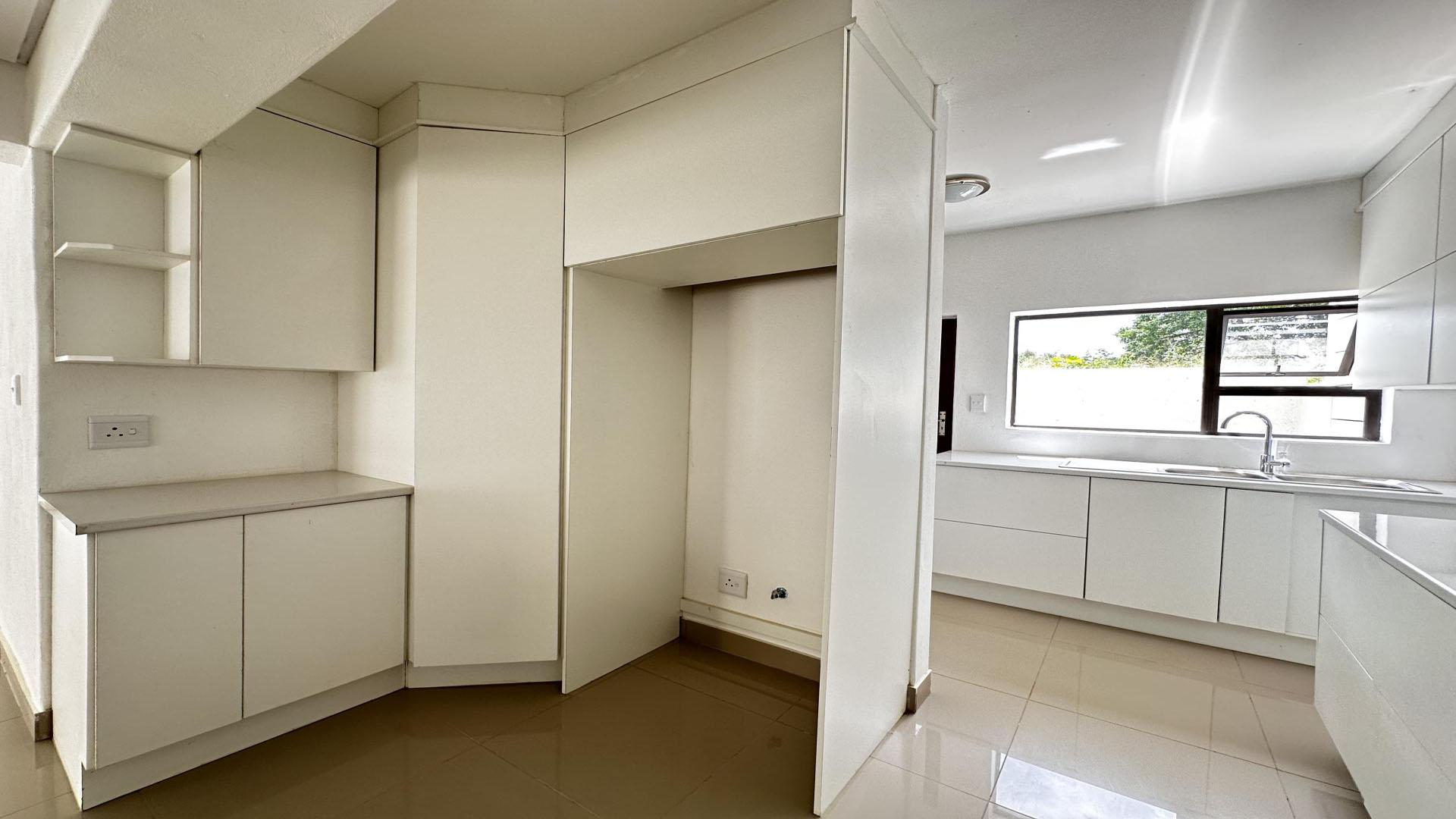 Kitchen of property in Riverside Park