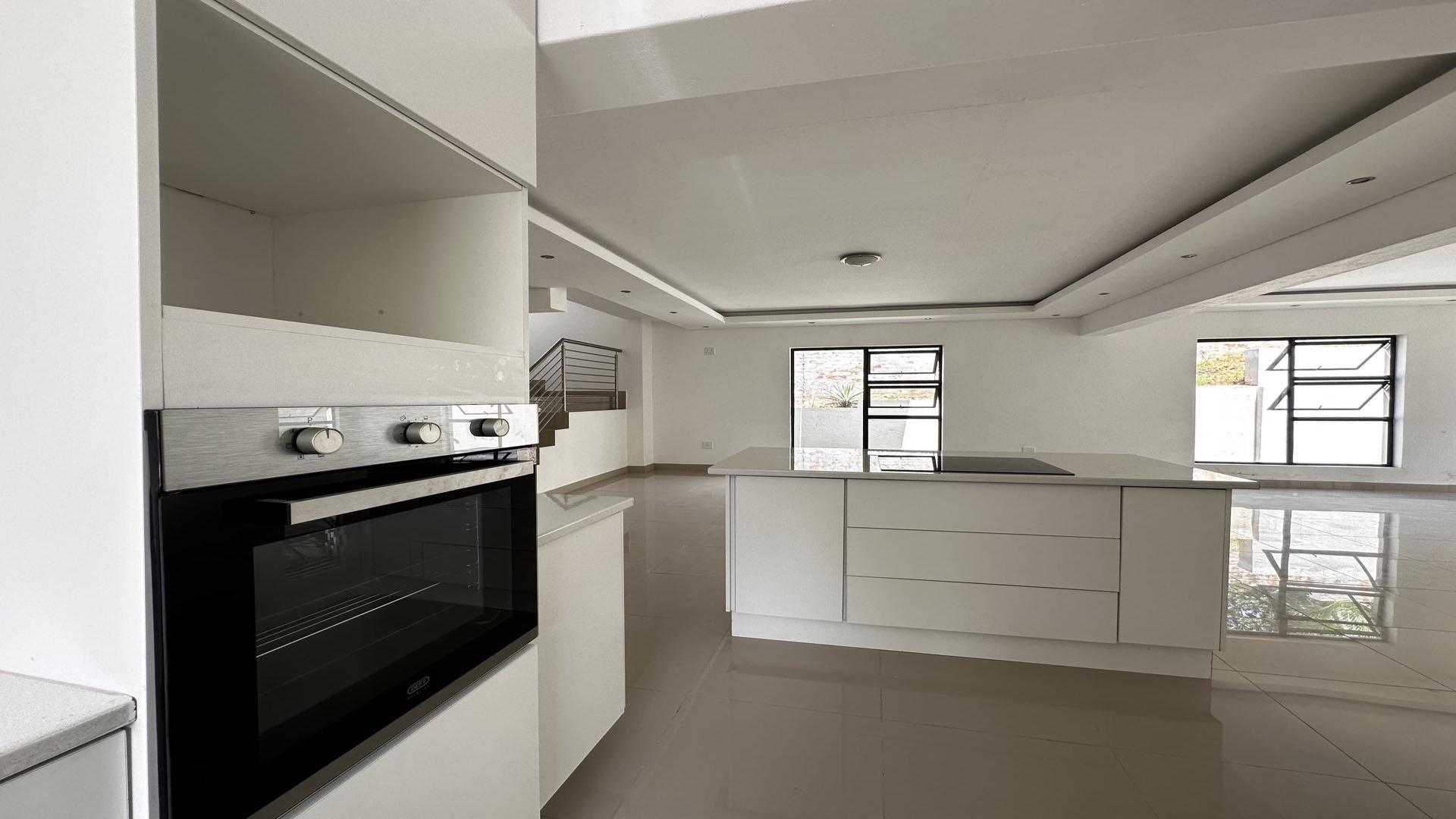 Kitchen of property in Riverside Park