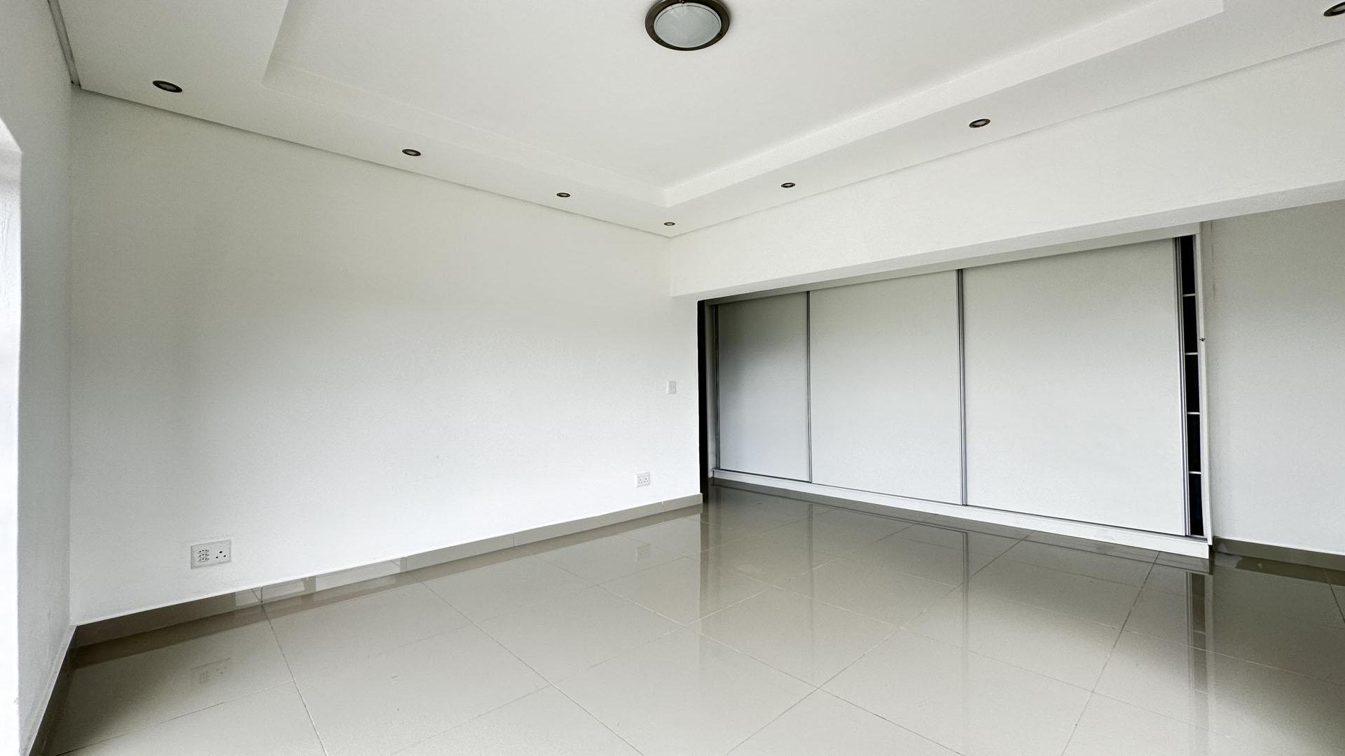 Bed Room 1 of property in Riverside Park