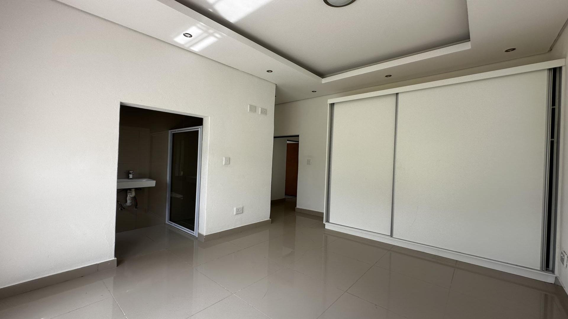 Bed Room 5+ of property in Riverside Park