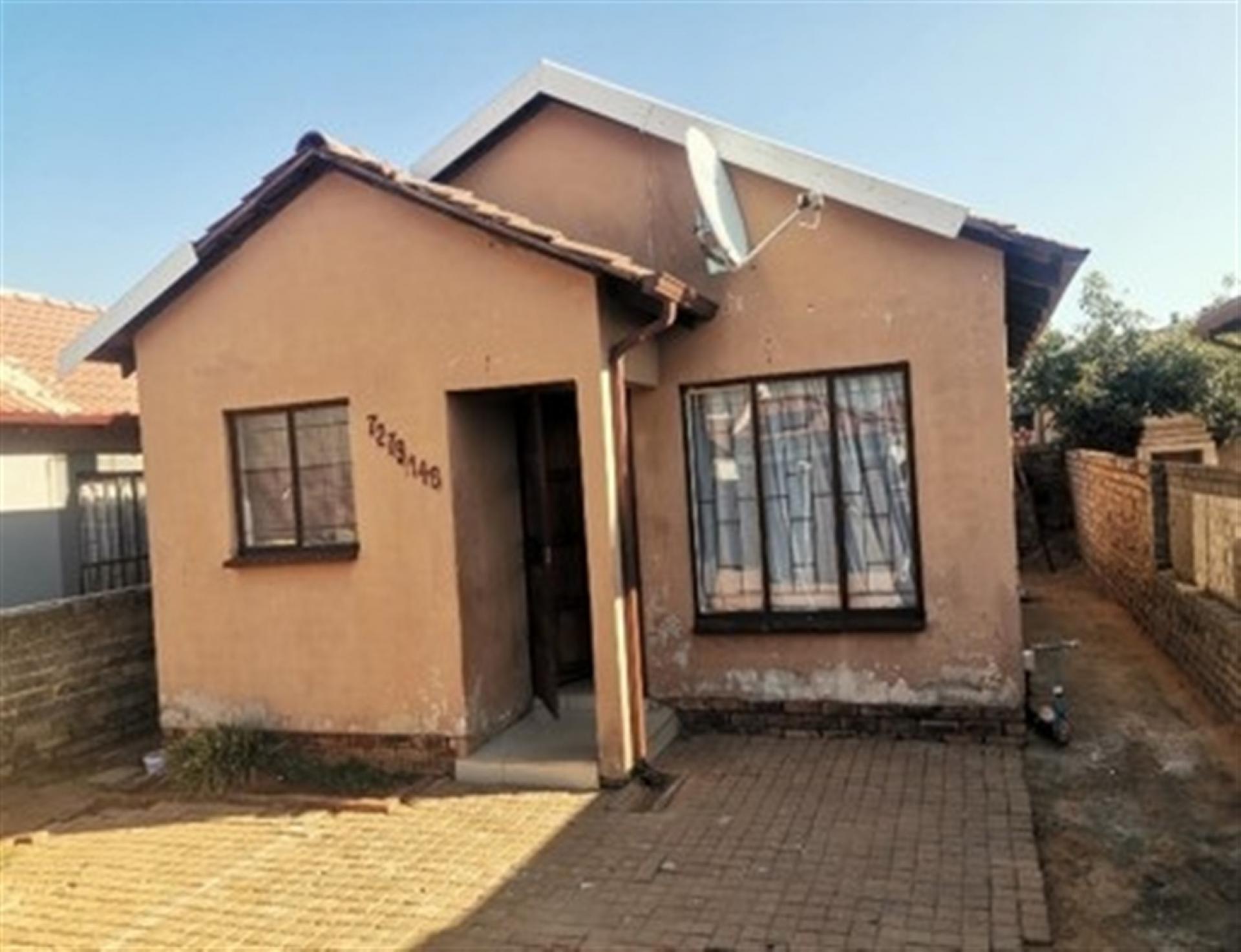 Front View of property in Soshanguve East