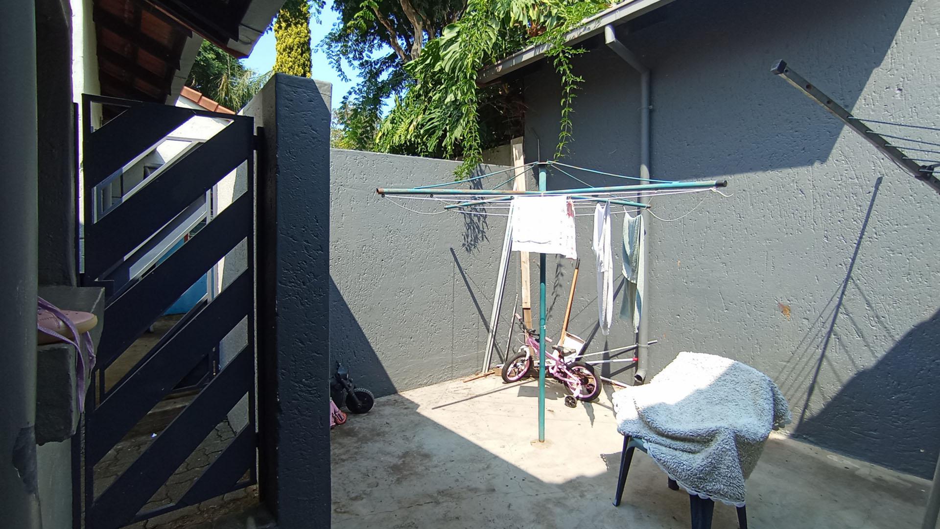 Backyard of property in Die Wilgers