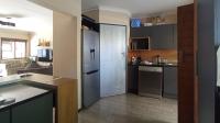Kitchen - 8 square meters of property in Die Wilgers