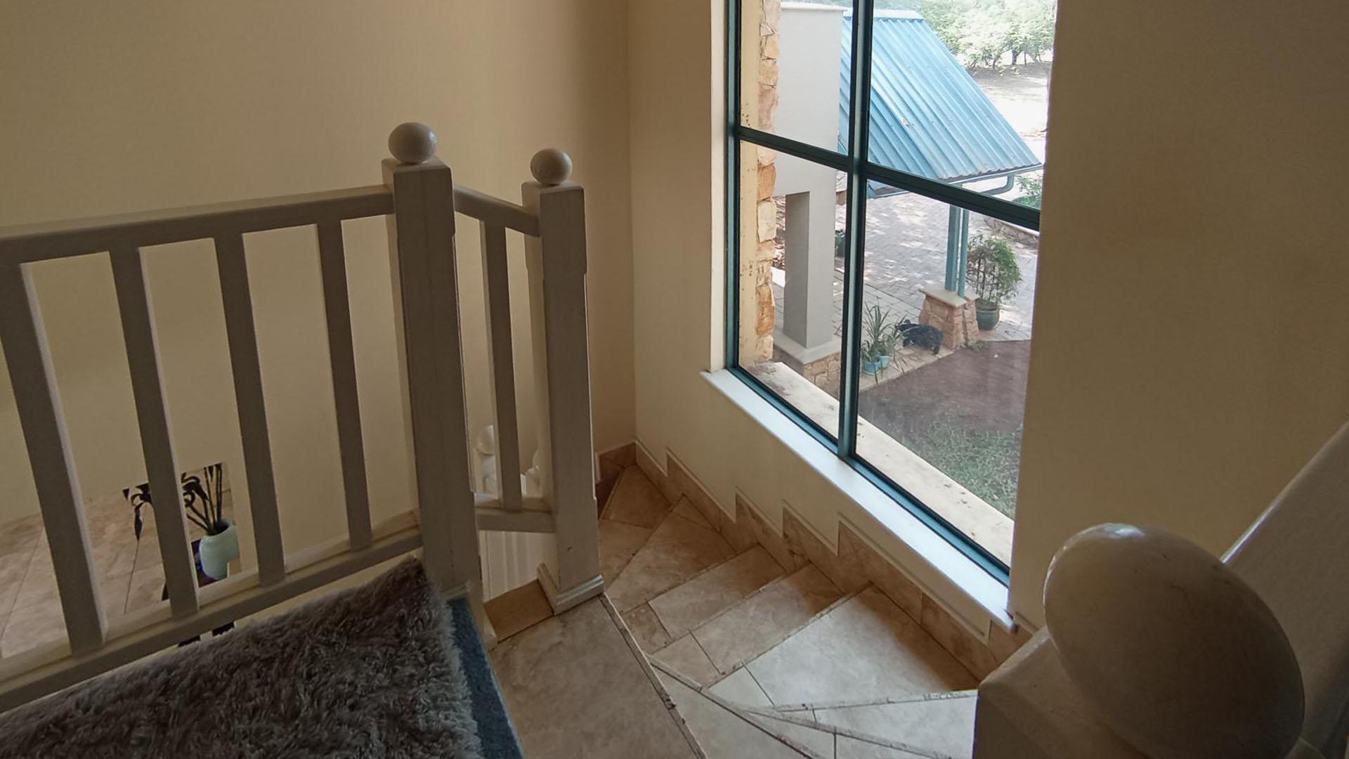 Spaces - 114 square meters of property in Midrand Estates