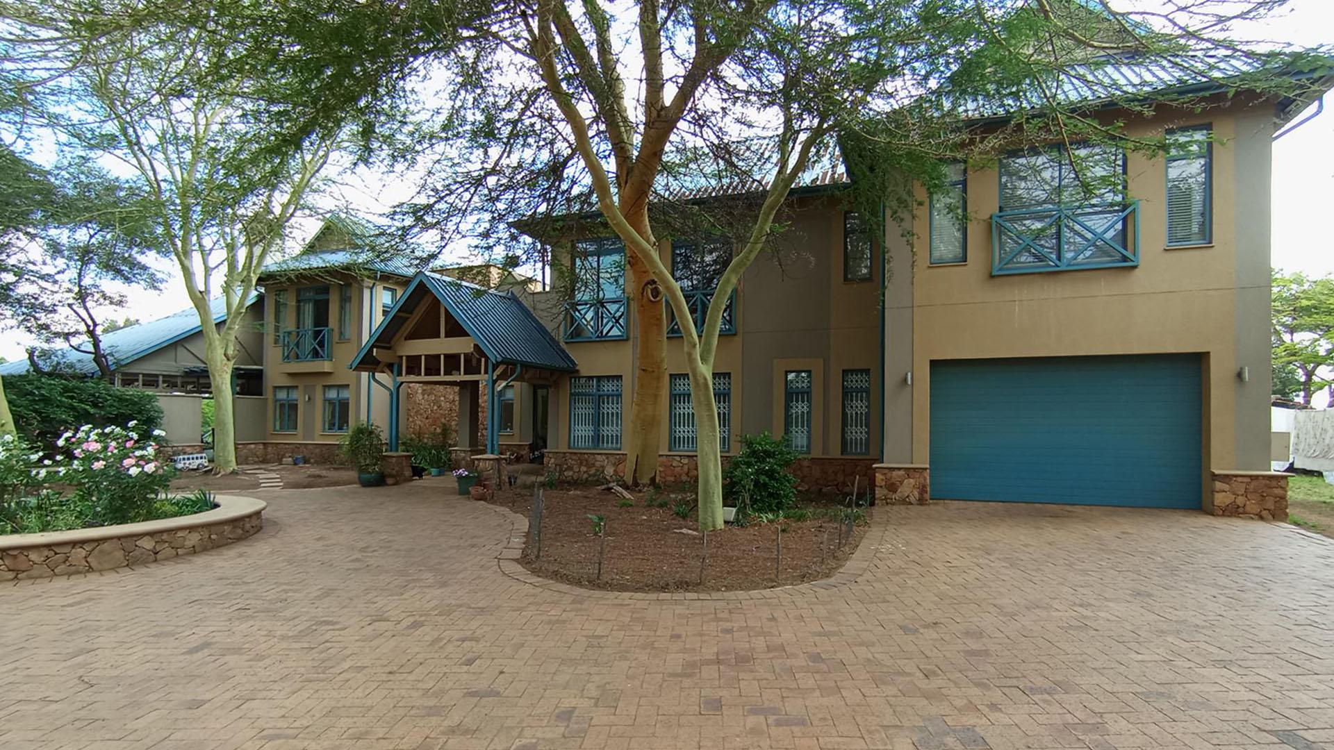 Front View of property in Midrand Estates