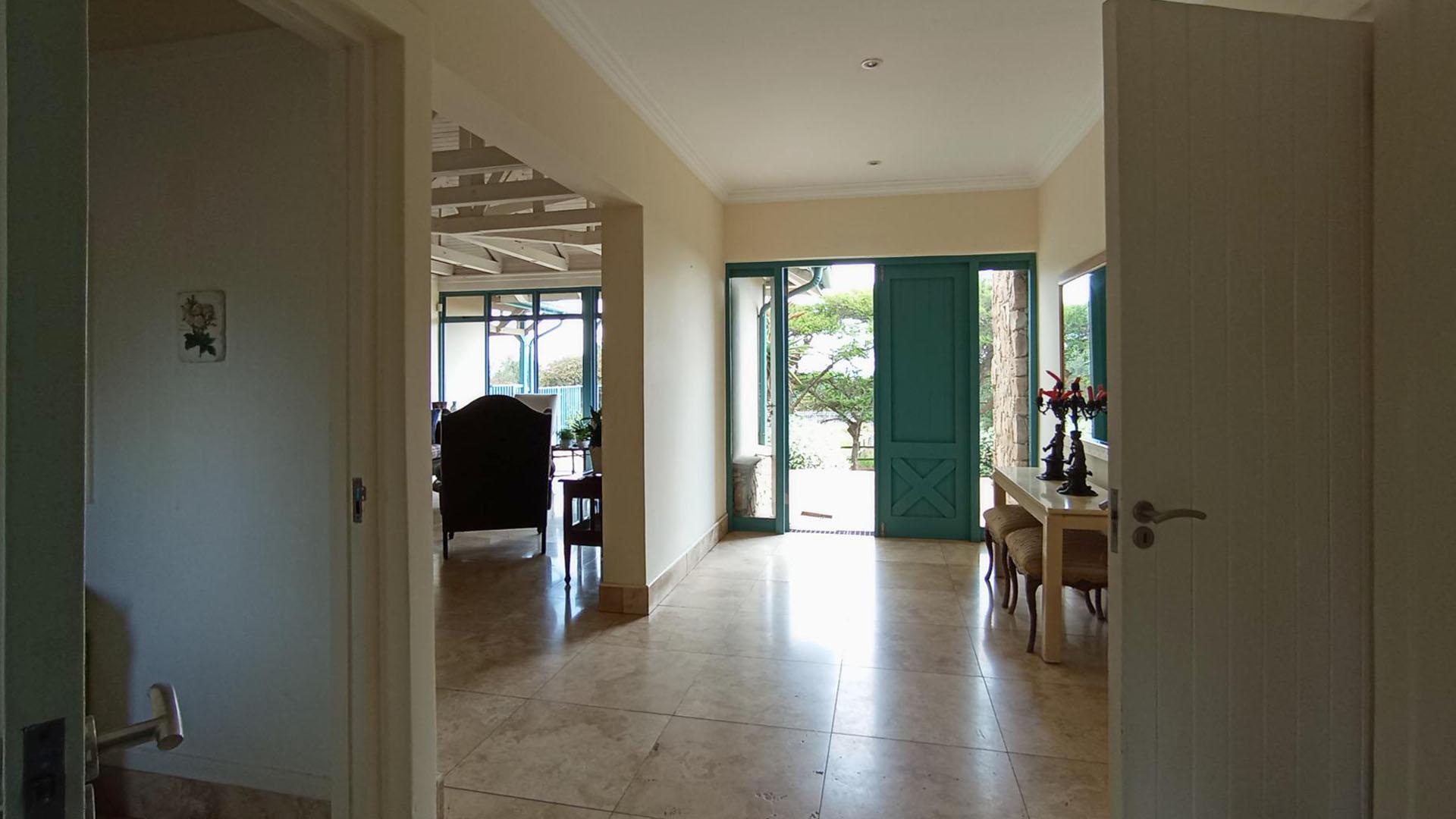 Spaces - 114 square meters of property in Midrand Estates