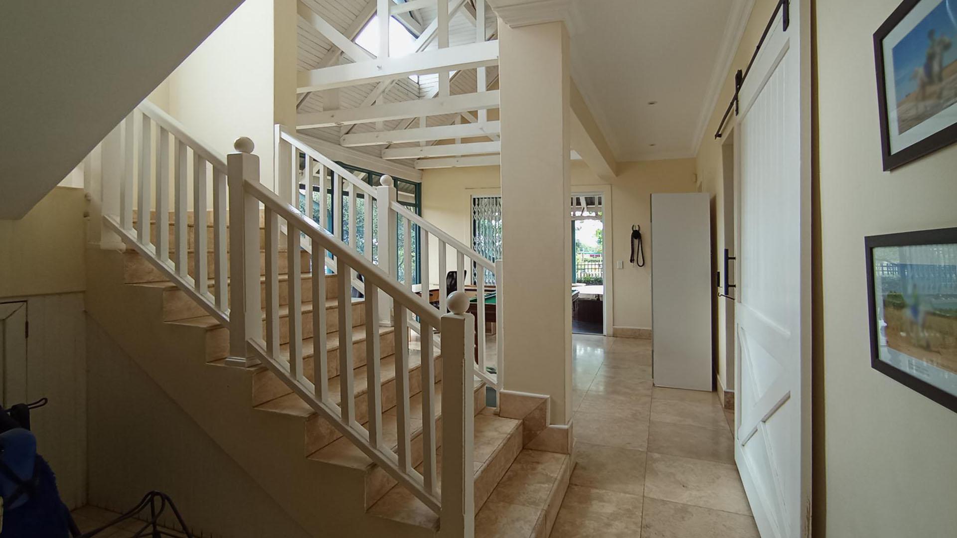 Spaces - 114 square meters of property in Midrand Estates