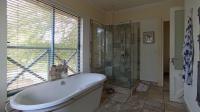 Main Bathroom - 17 square meters of property in Midrand Estates