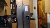 Kitchen of property in Rosslyn