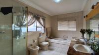 Main Bathroom - 12 square meters of property in Bedfordview