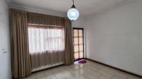 Bed Room 1 - 17 square meters of property in Bedfordview