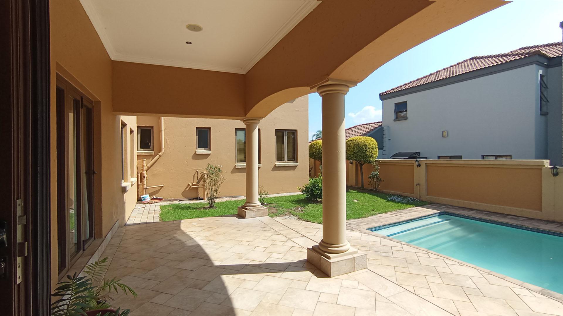 Patio - 29 square meters of property in Savanna Hills Estate