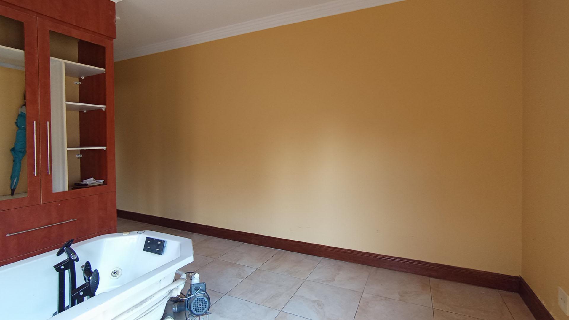 Bed Room 2 - 16 square meters of property in Savanna Hills Estate