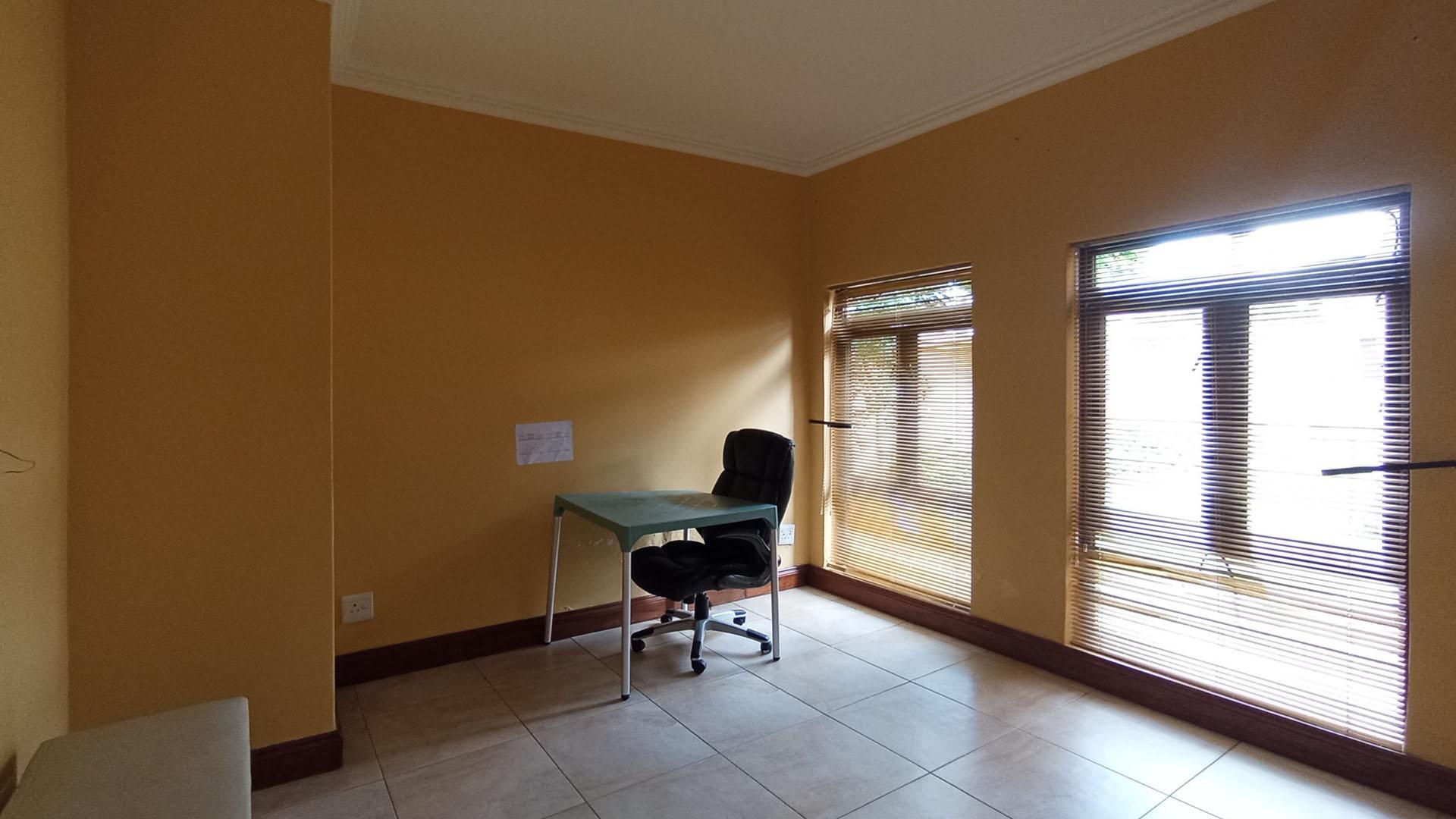 Study - 27 square meters of property in Savanna Hills Estate