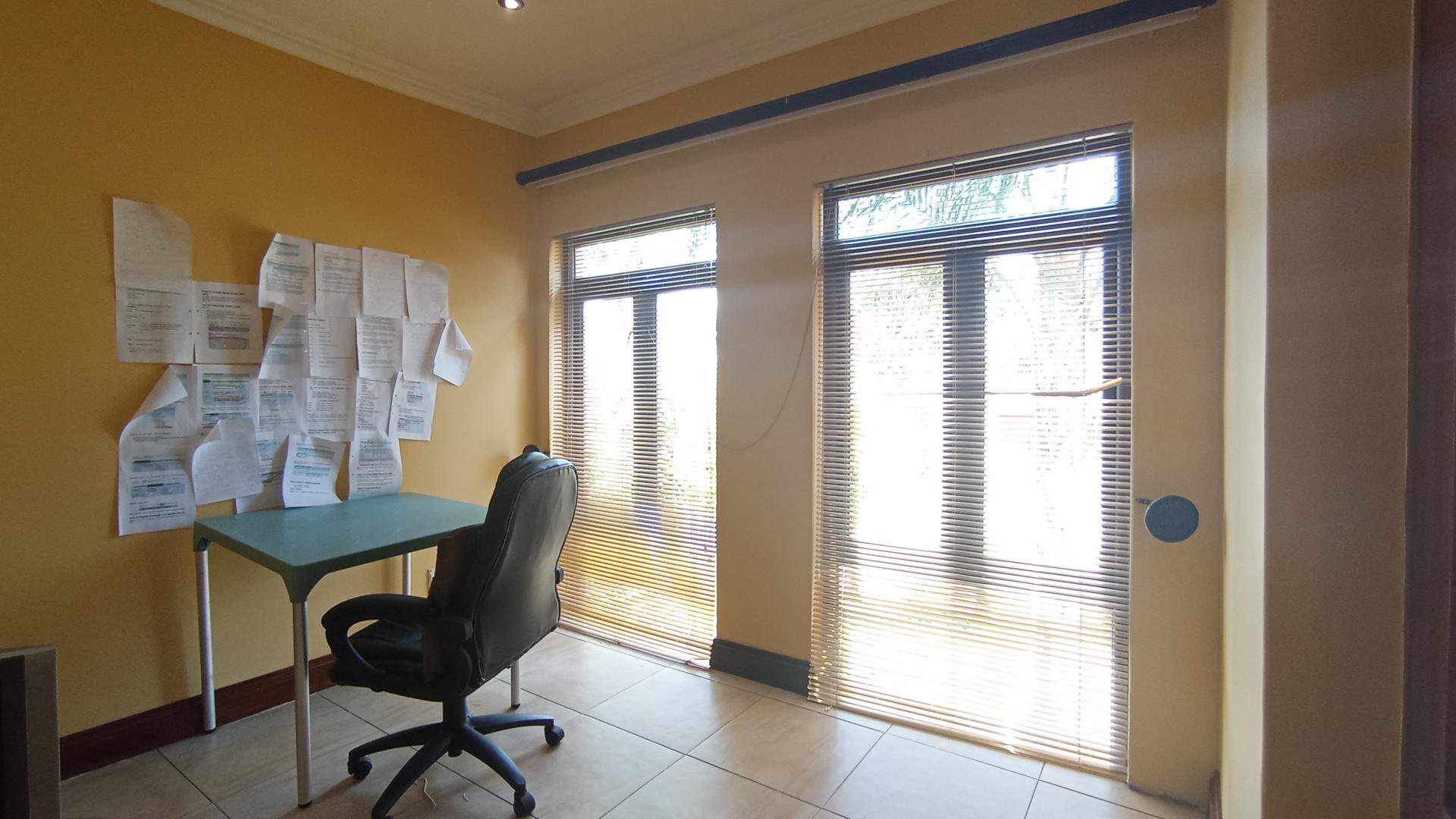 Study - 27 square meters of property in Savanna Hills Estate
