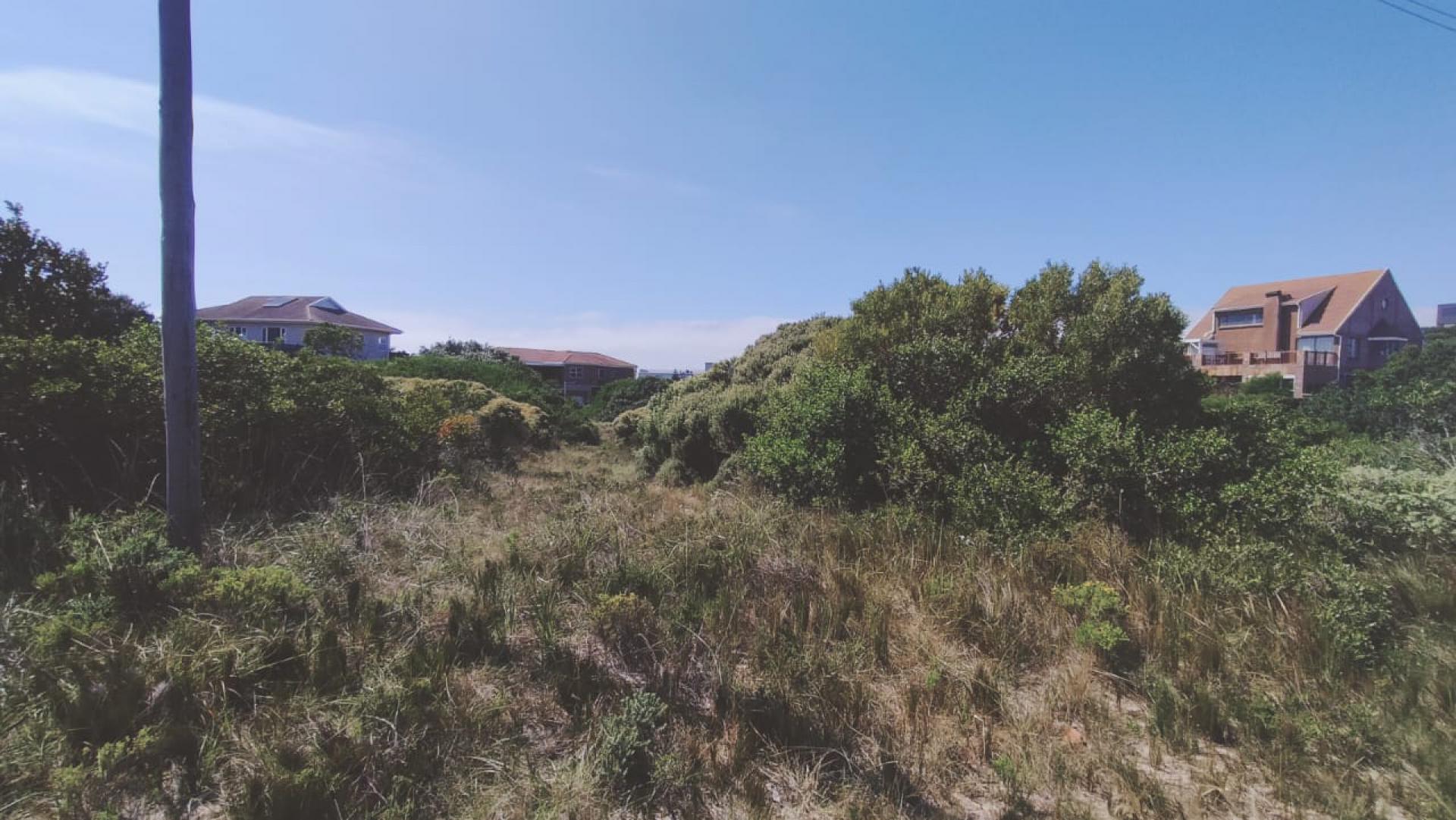  of property in Paradise Beach