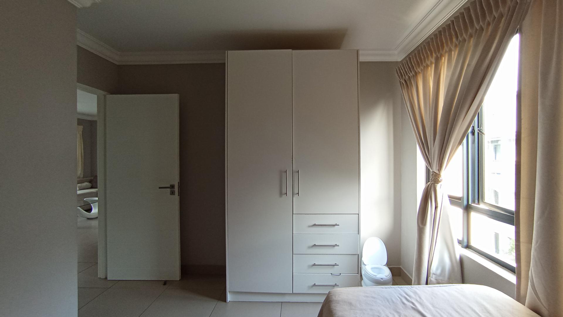 Bed Room 2 - 14 square meters of property in Chartwell A.H.