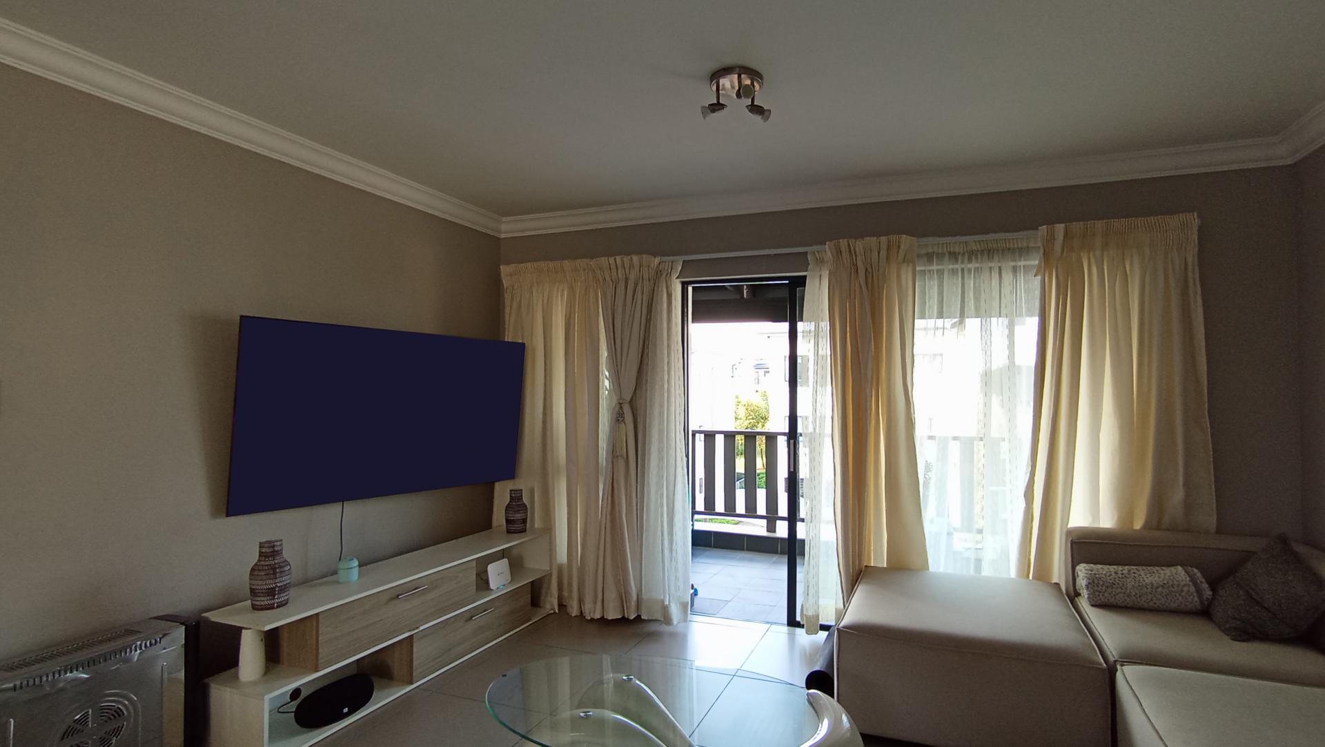 Lounges - 20 square meters of property in Chartwell A.H.