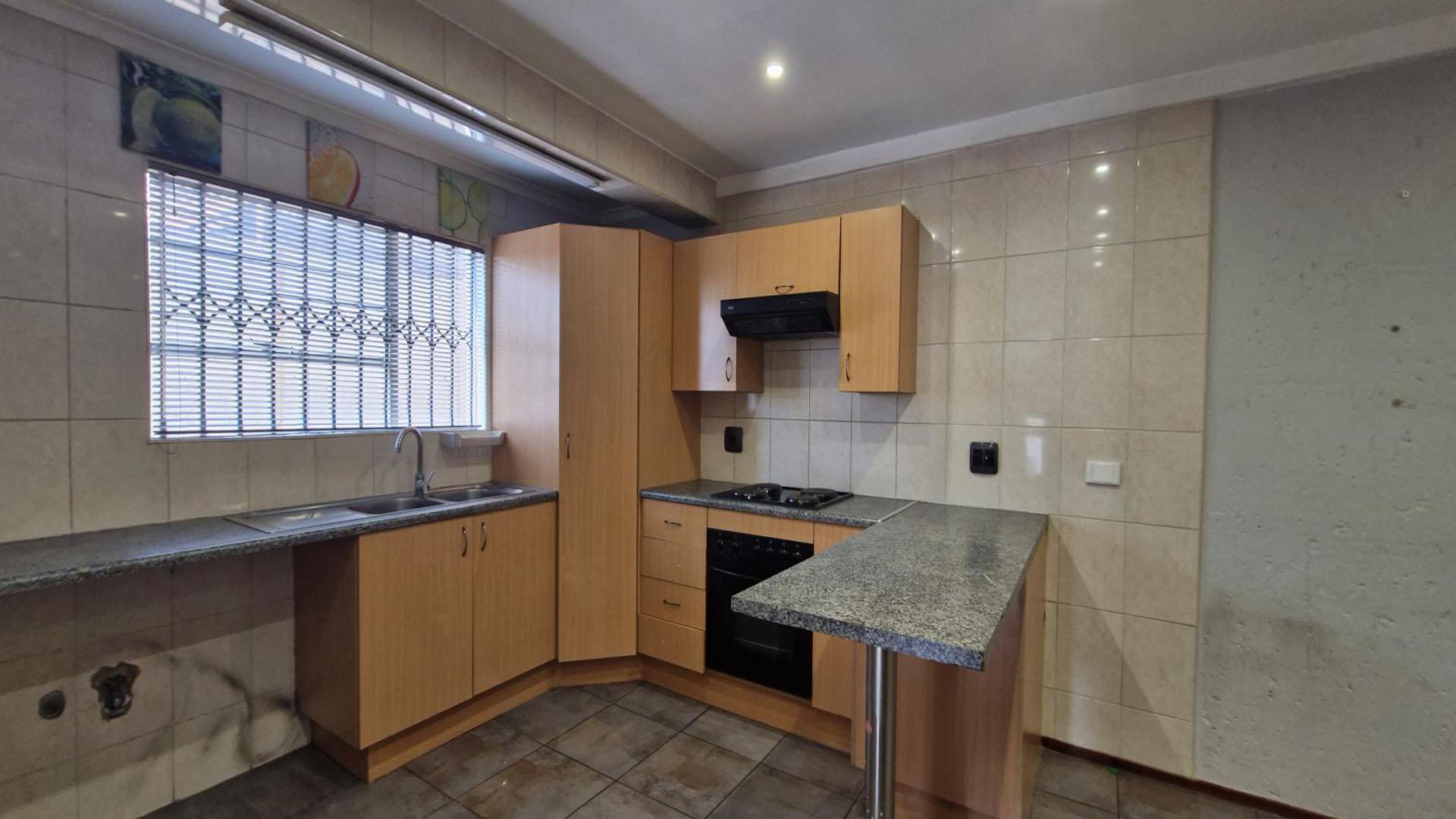 Kitchen of property in Buccleuch