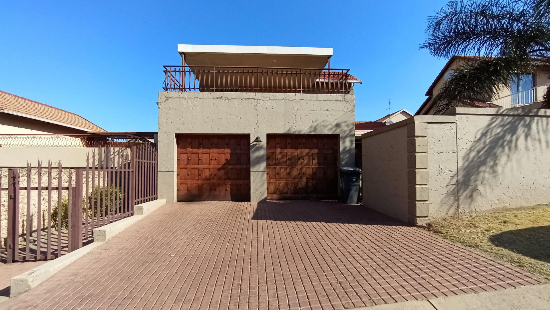 Front View of property in Buccleuch