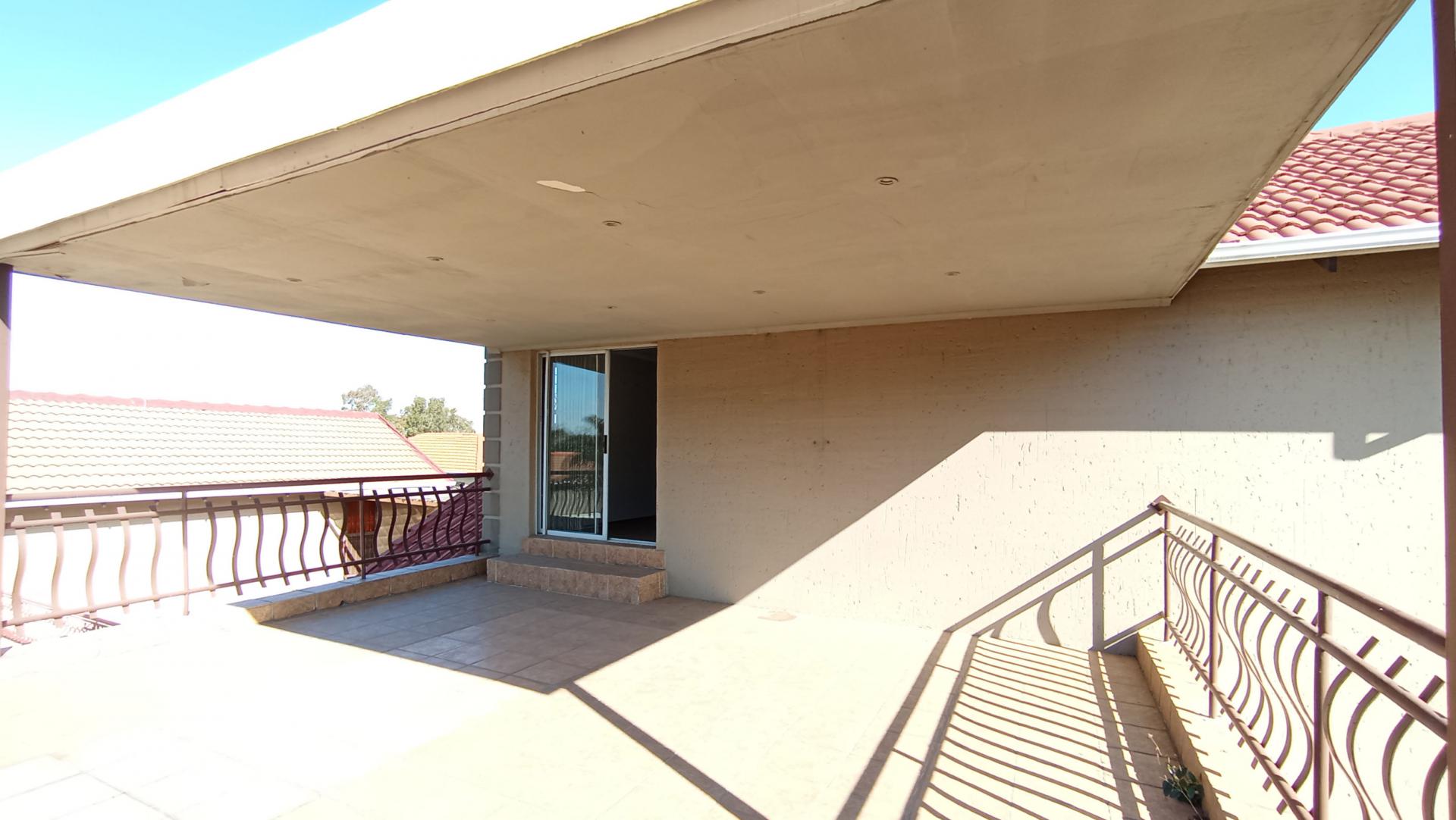 Balcony - 41 square meters of property in Buccleuch