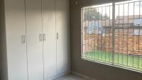 Bed Room 1 of property in Naturena