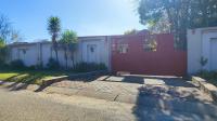 3 Bedroom 2 Bathroom House for Sale for sale in Glen Marais