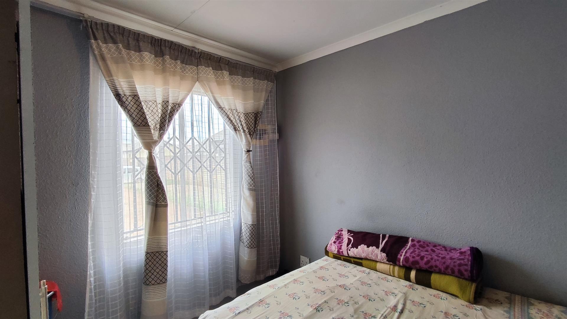 Bed Room 3 - 9 square meters of property in Savanna City