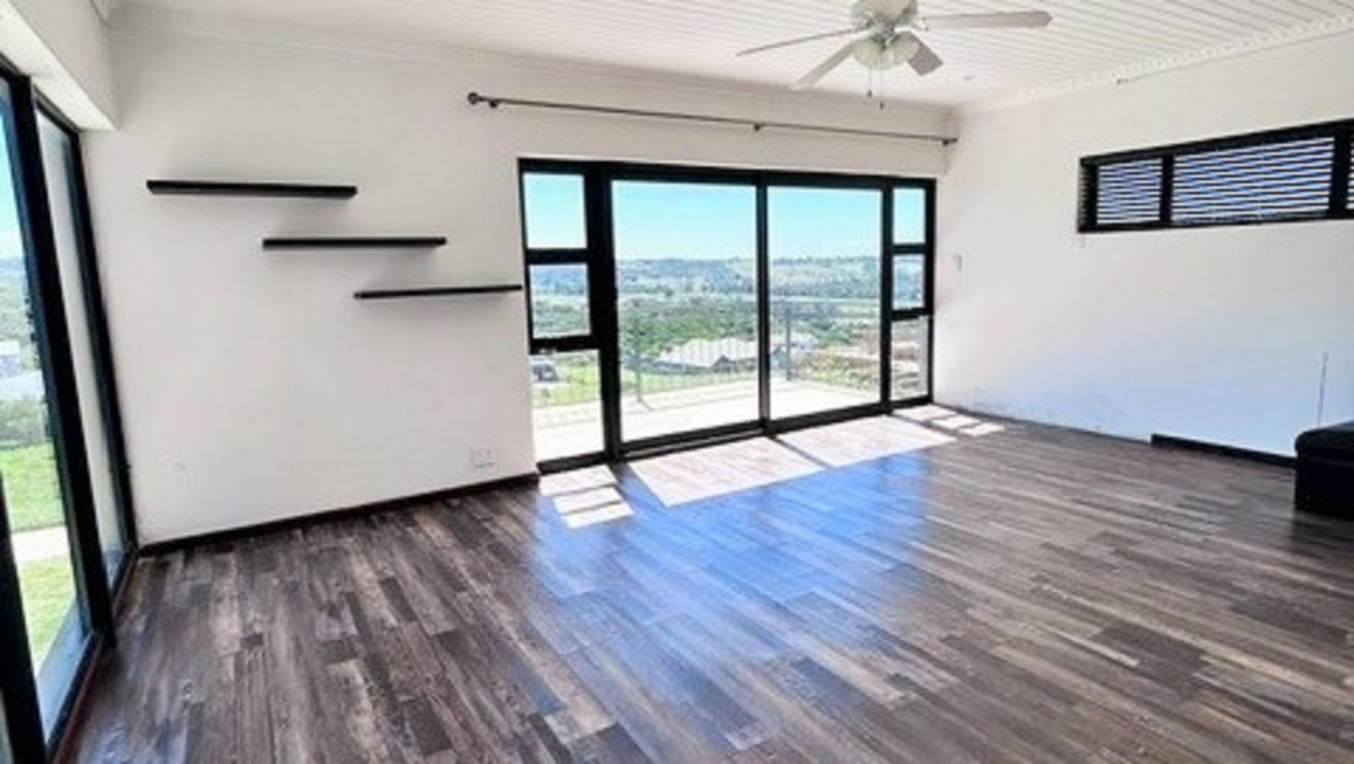 Main Bedroom of property in Port Elizabeth Central