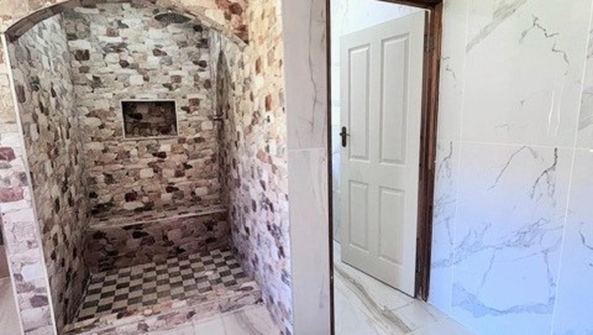 Main Bathroom of property in Port Elizabeth Central