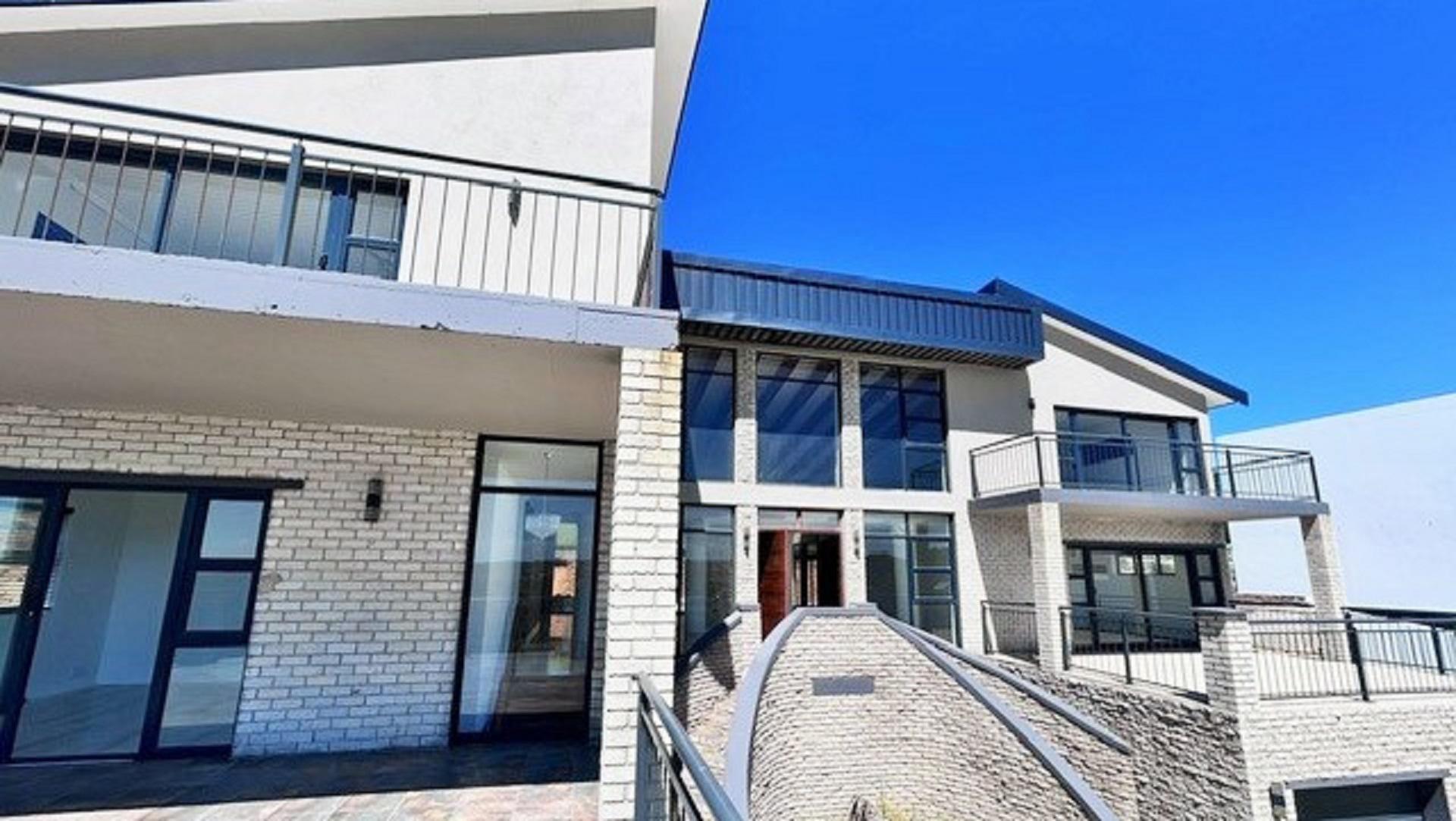 Front View of property in Port Elizabeth Central