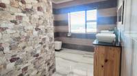 Bathroom 1 of property in Port Elizabeth Central