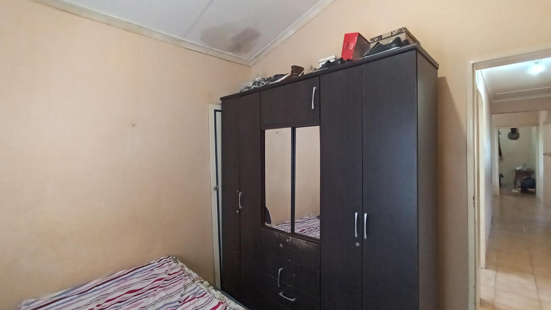 Bed Room 2 of property in Hillgrove