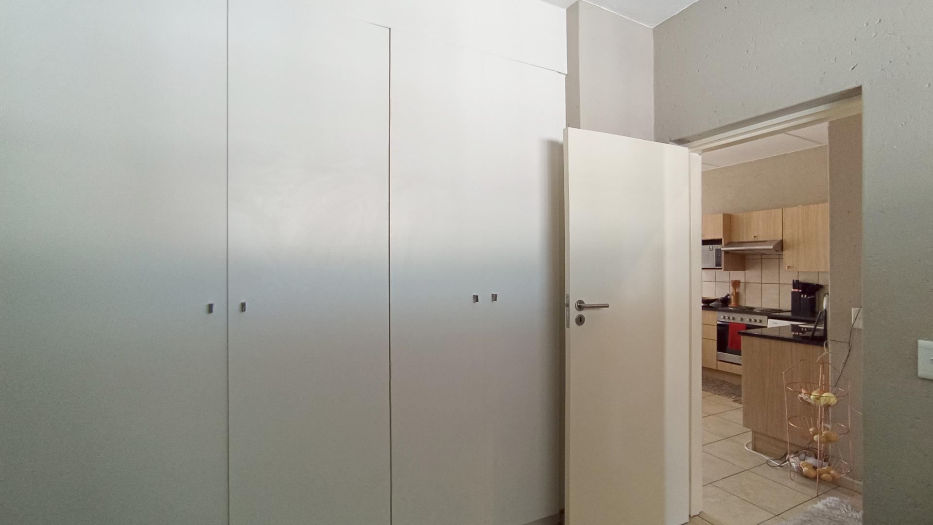 Bed Room 2 - 12 square meters of property in Ferndale - JHB