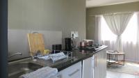 Kitchen - 6 square meters of property in Fleurhof