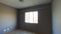 Lounges - 11 square meters of property in Fleurhof