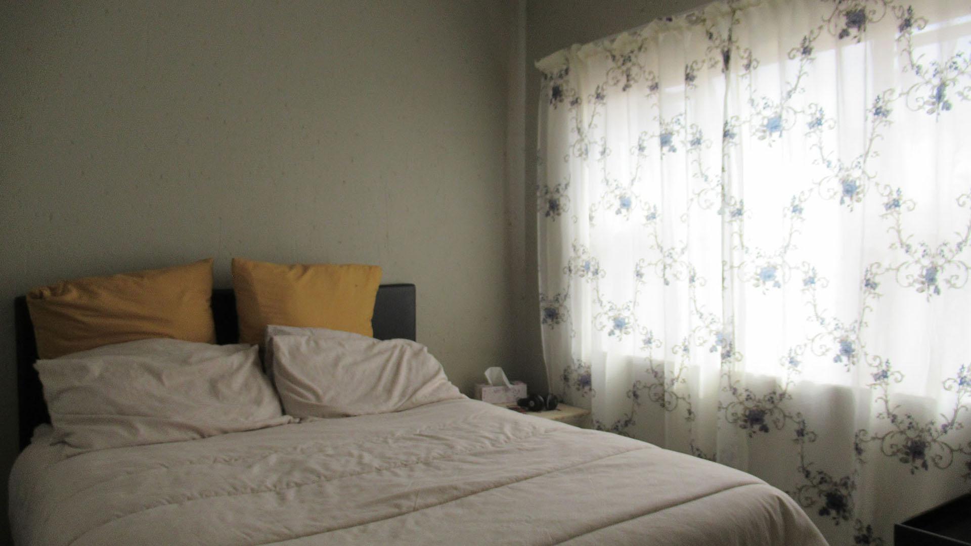 Bed Room 2 - 10 square meters of property in Ferndale - JHB