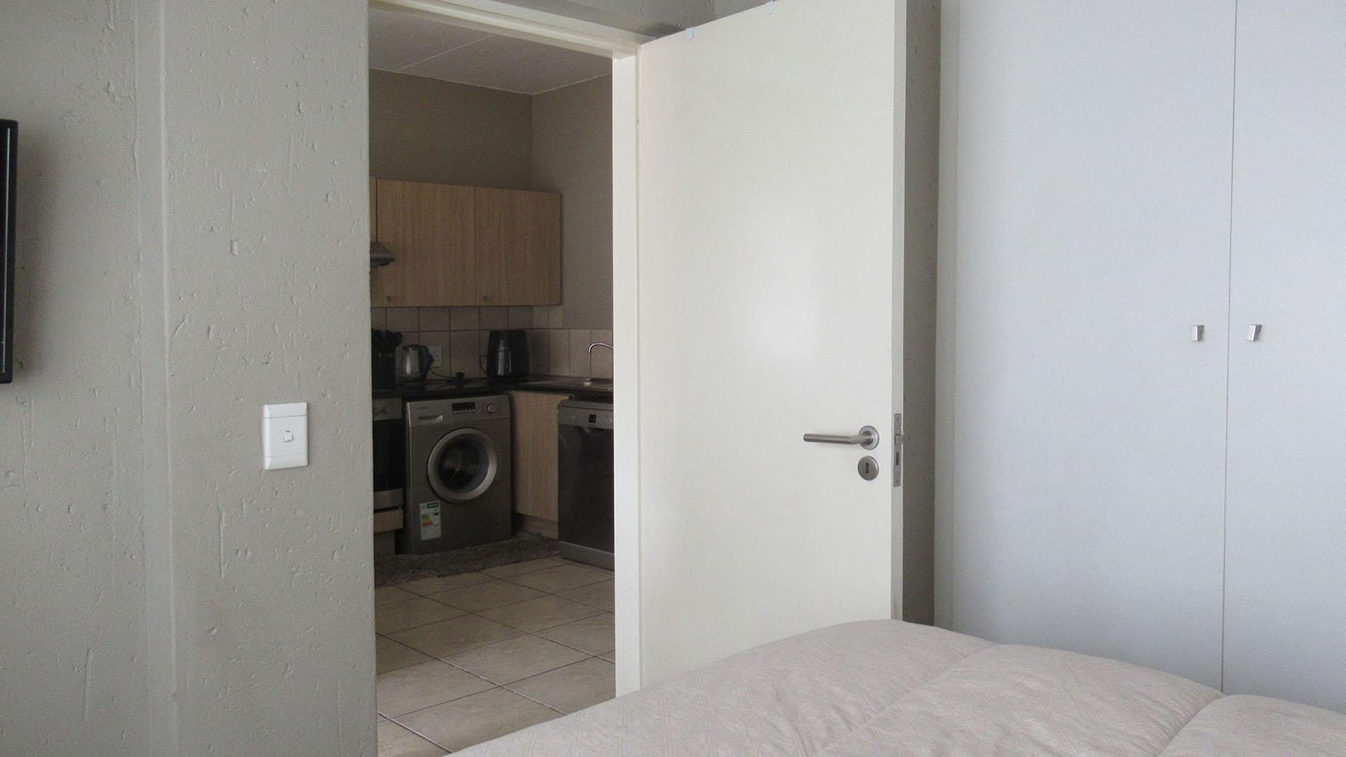 Bed Room 2 - 10 square meters of property in Ferndale - JHB