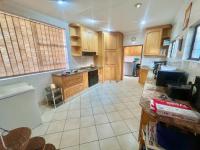  of property in Glenvista