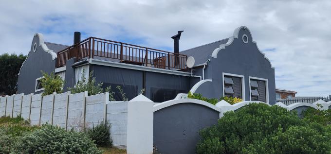 4 Bedroom House for Sale For Sale in Gansbaai - MR671086